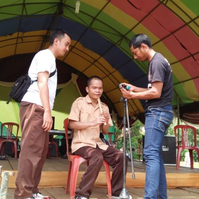 Juara 2 Lomba Memainkan Alat Musik FLS2N